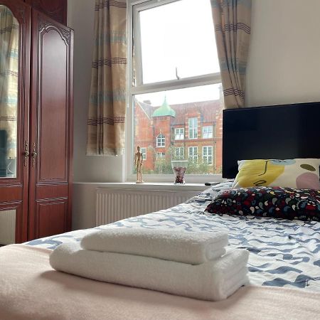 Spacious Family Flat London Exteriör bild